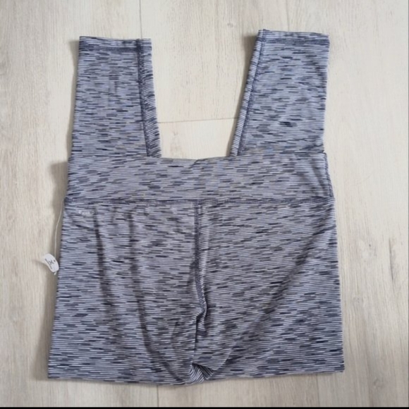 XERSION | Women's Grey/White Textured Pattern 7/8 Fleece  Lined Leggings - Picture 5 of 5